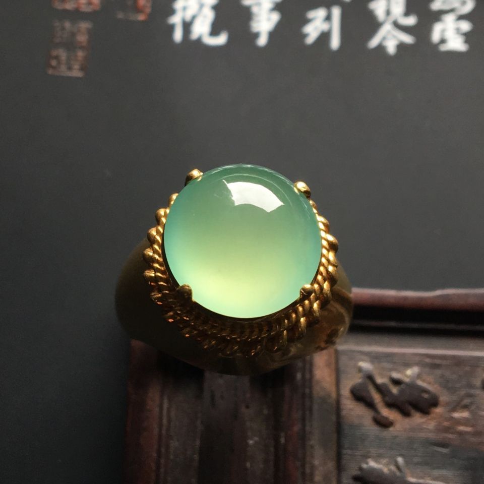 冰种晴水戒面