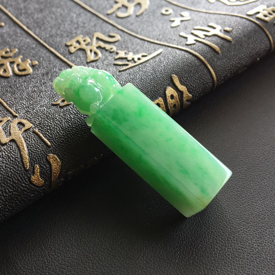 糯冰种飘翠貔貅印章/挂件