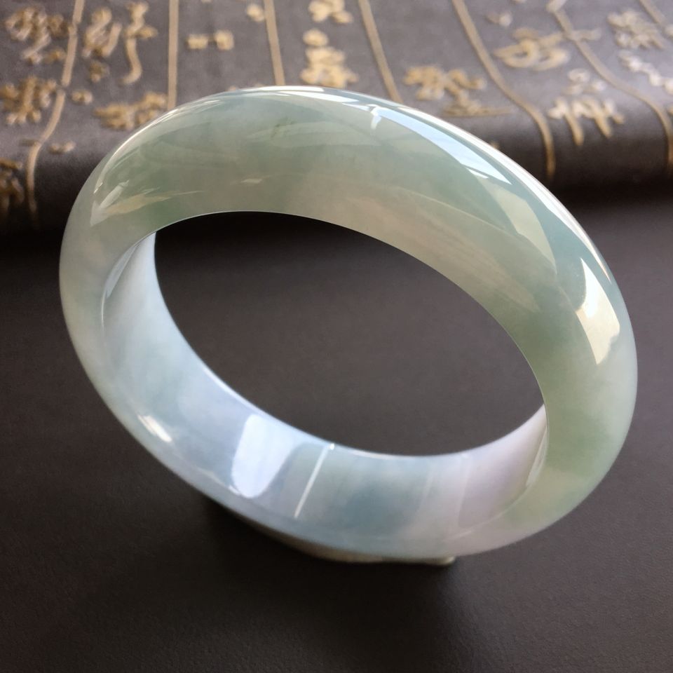 糯冰种晴水手镯(55.5mm)