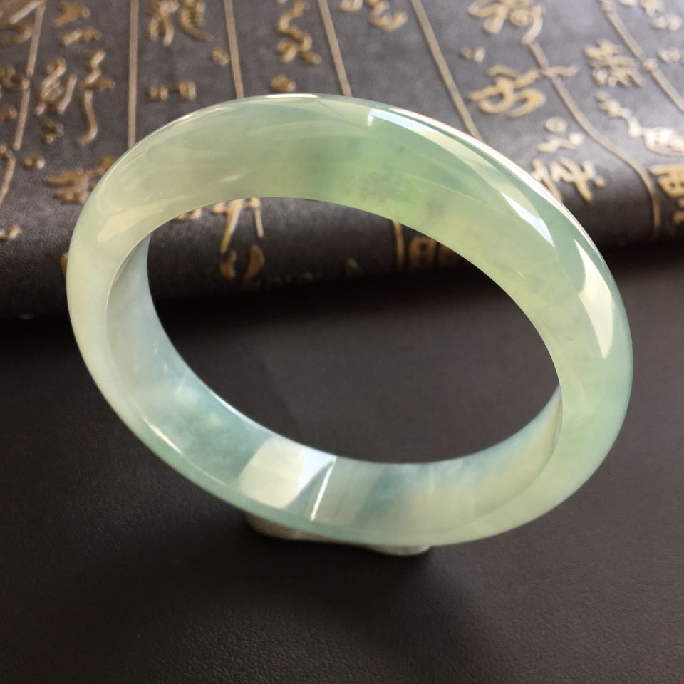 糯冰种晴水手镯(57.3mm)