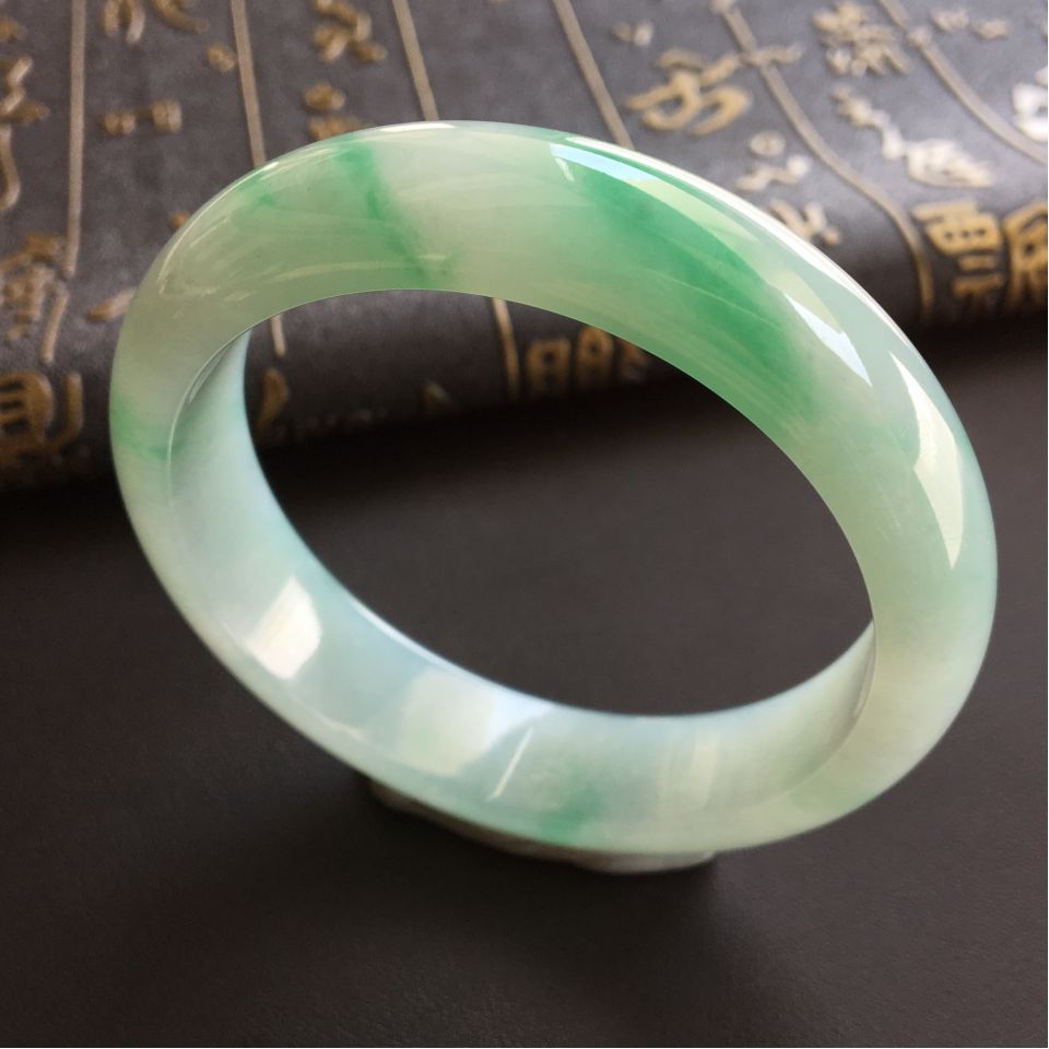 糯冰种飘翠手镯(56.5mm)