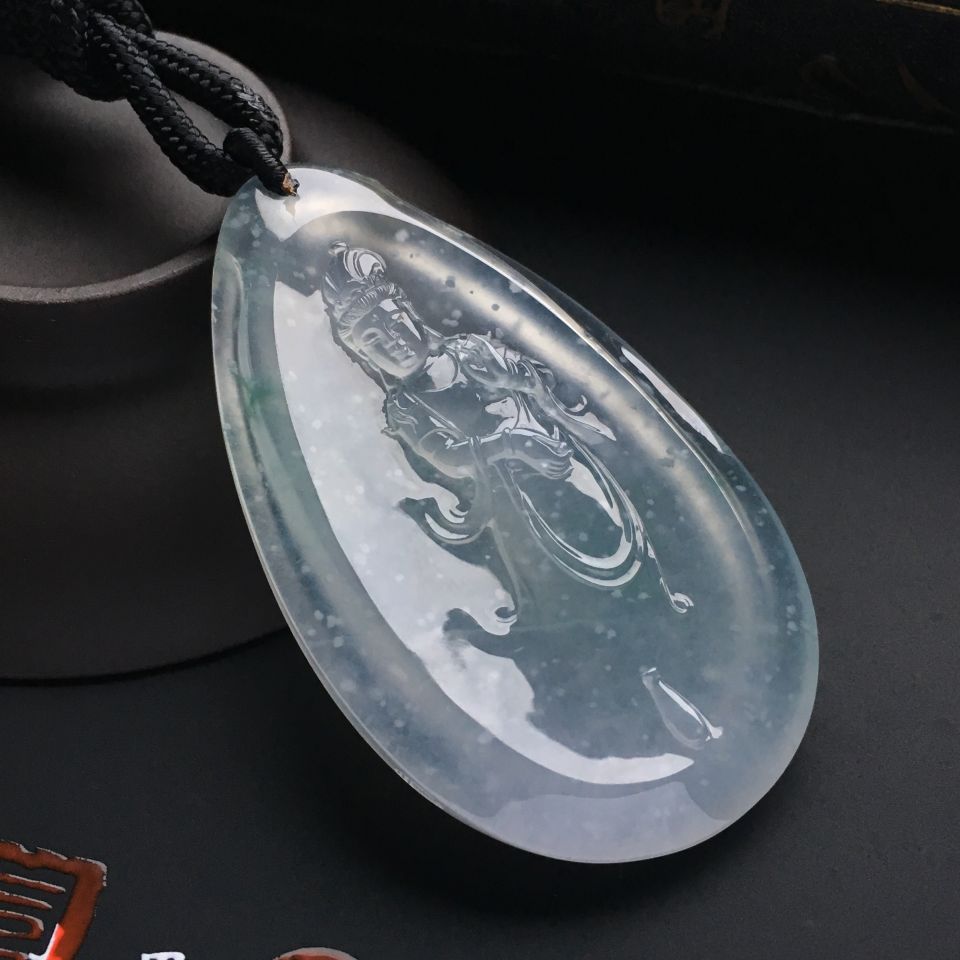 冰种淡晴水大势至挂件