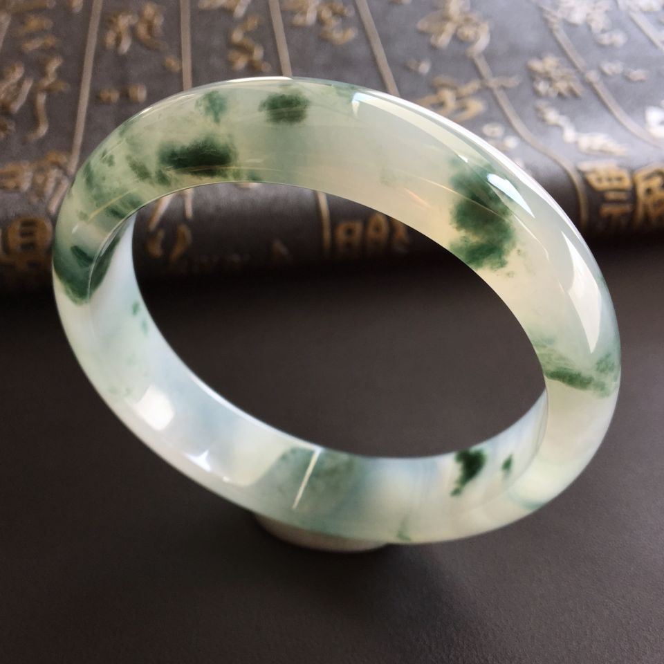 糯冰种飘花手镯(58mm)
