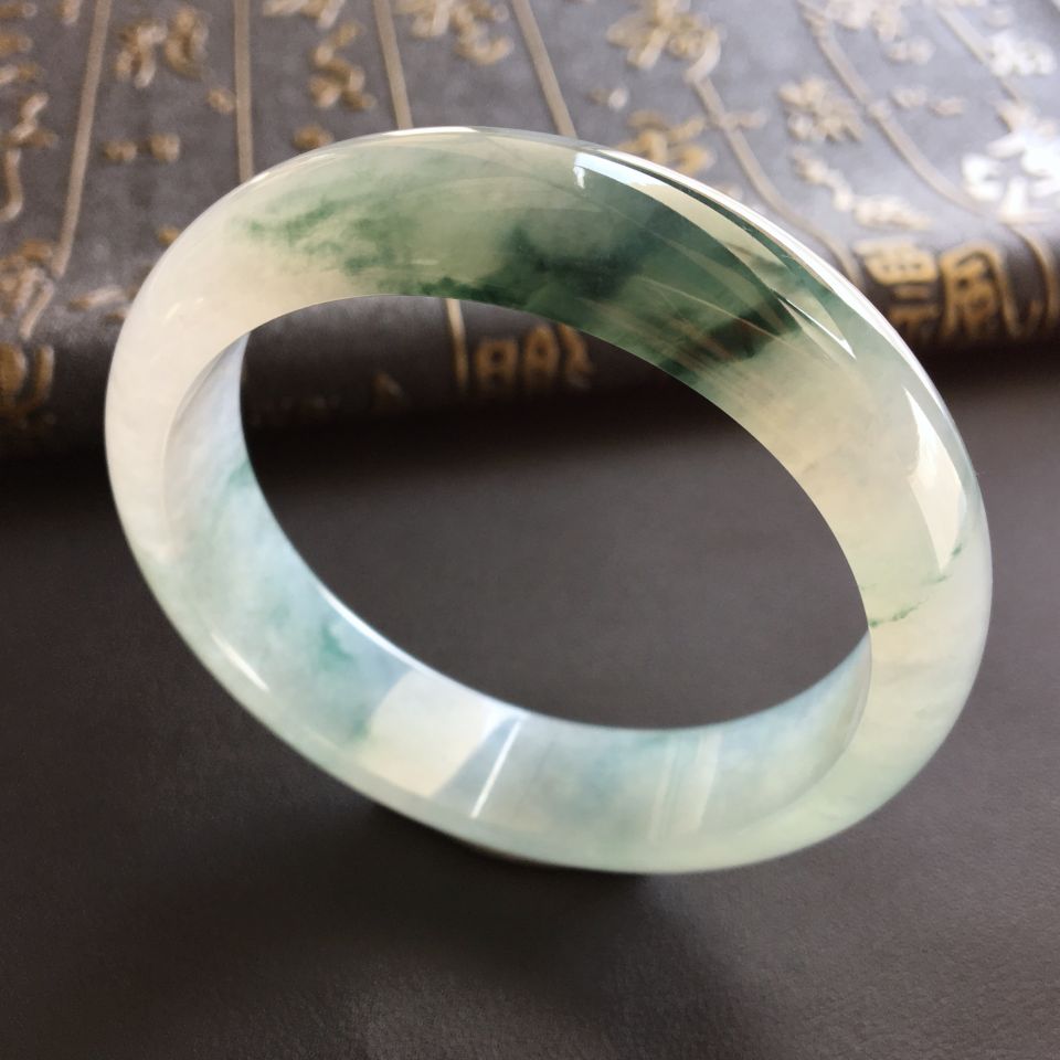 糯冰种飘花手镯(56.5mm)