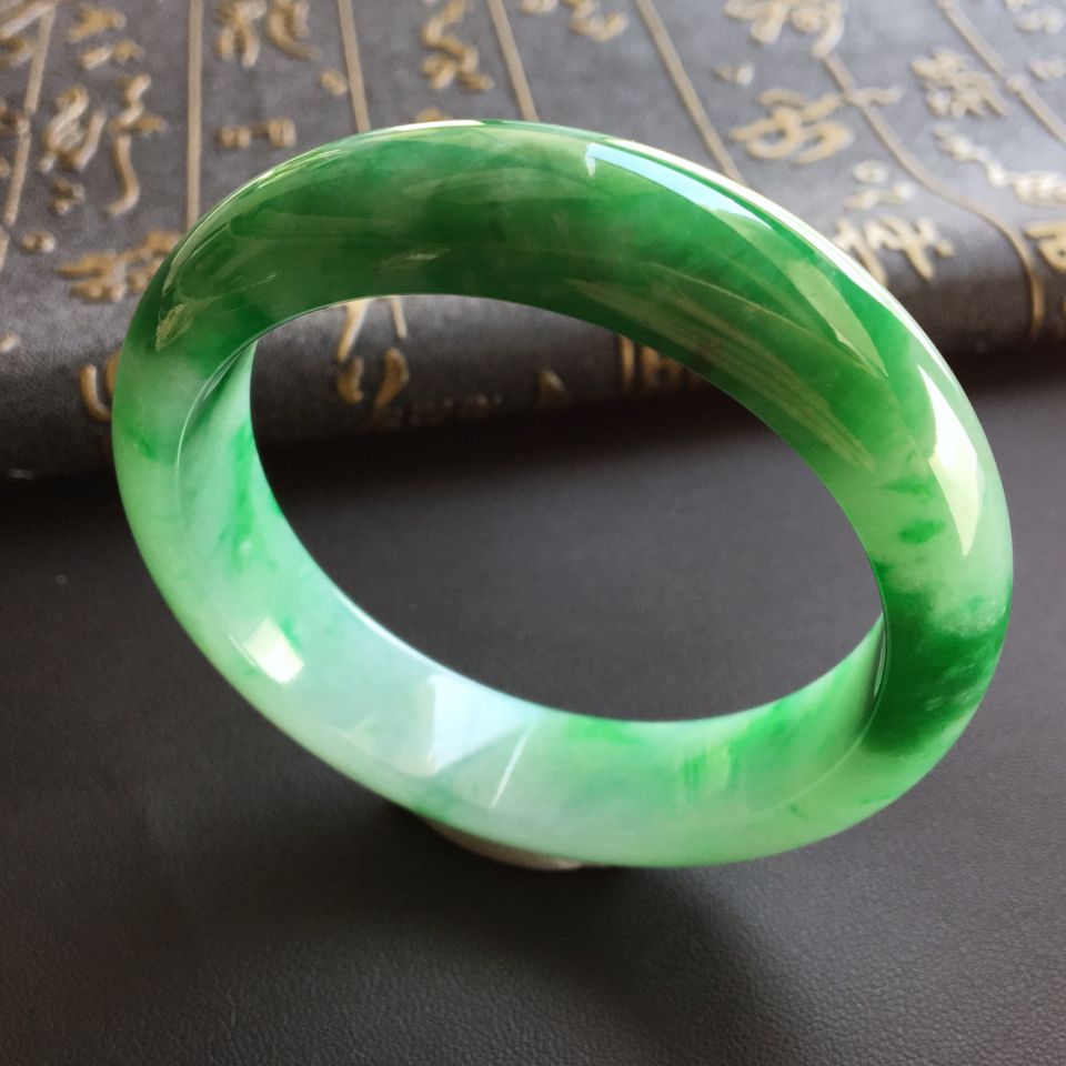 糯冰种飘翠手镯(54.6mm)