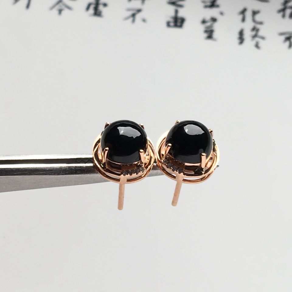 镶玫瑰金钻石冰种墨翠耳钉
