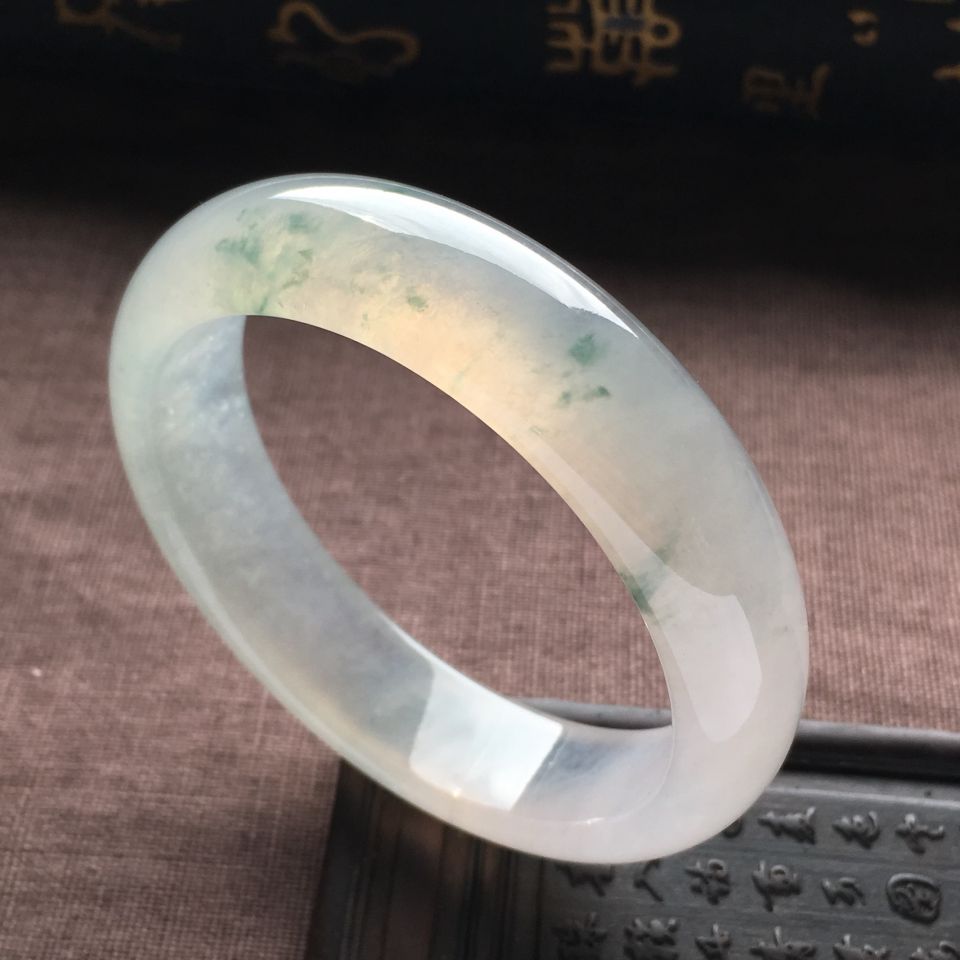 冰种略飘花手镯（56.2mm）