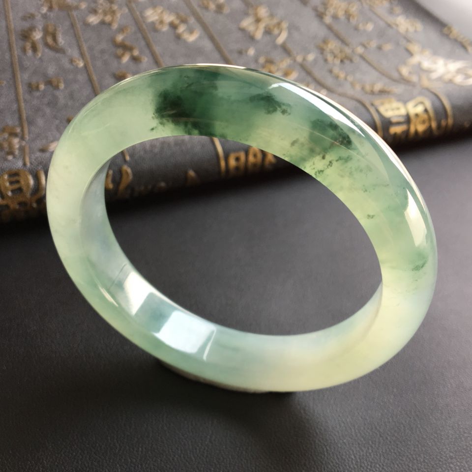 冰种飘花手镯(55.5mm)