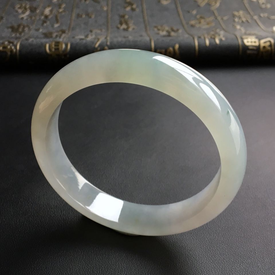 糯冰种晴水手镯(58mm)
