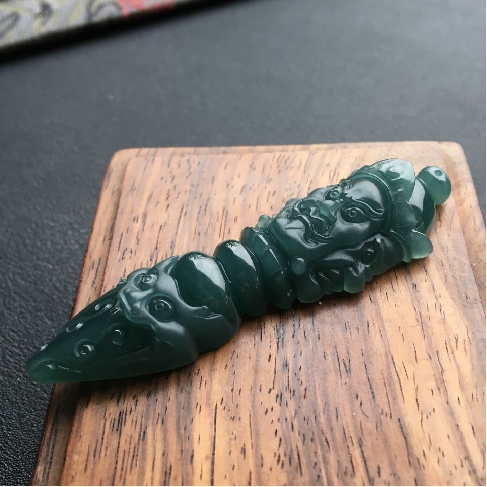 糯冰种蓝水金刚杵挂件