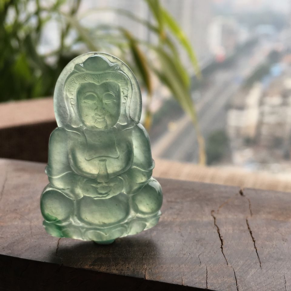 冰种晴水略飘花观音挂件