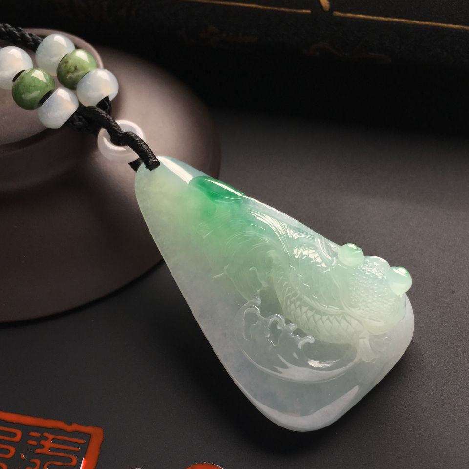 糯冰种飘花年年有余挂件