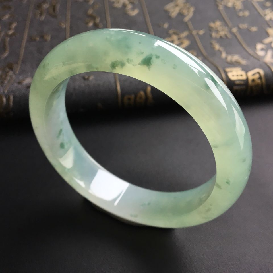 糯冰种晴水略飘花手镯(56mm)