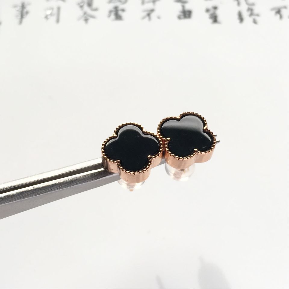 镶玫瑰金冰种墨翠四叶草耳钉