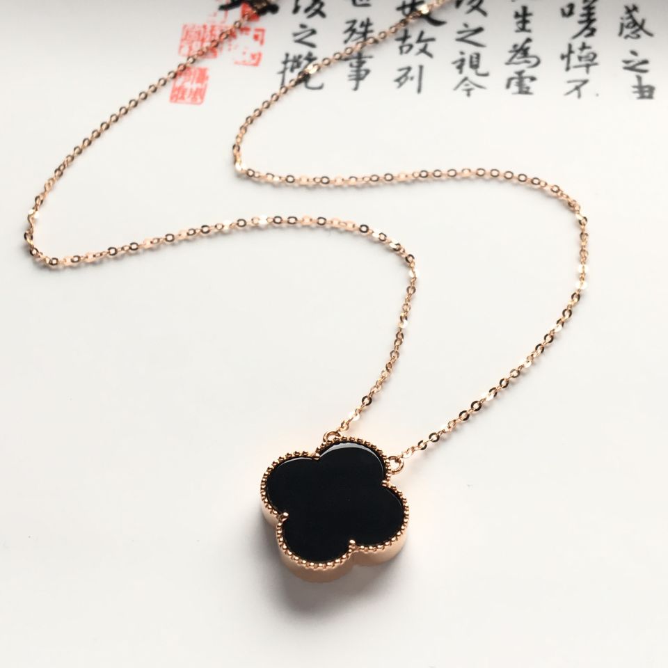 镶玫瑰金冰种墨翠四叶草项链