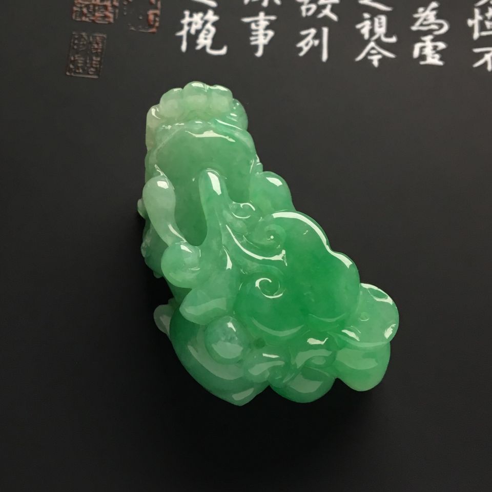 糯冰种绿晴水貔貅挂件