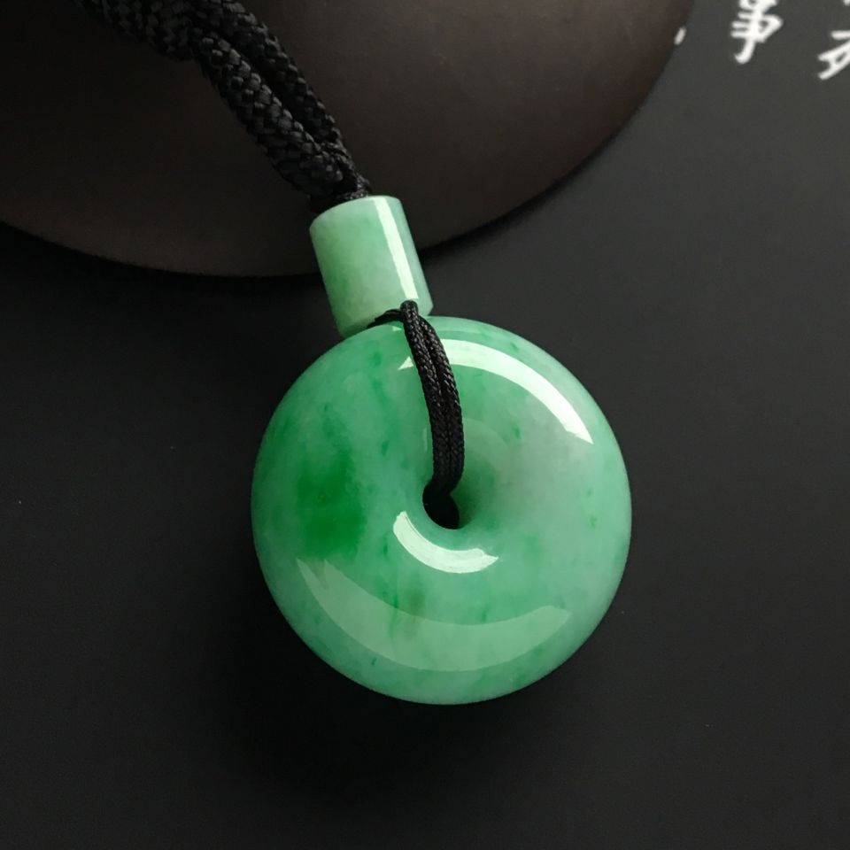 糯冰种飘翠平安扣挂件