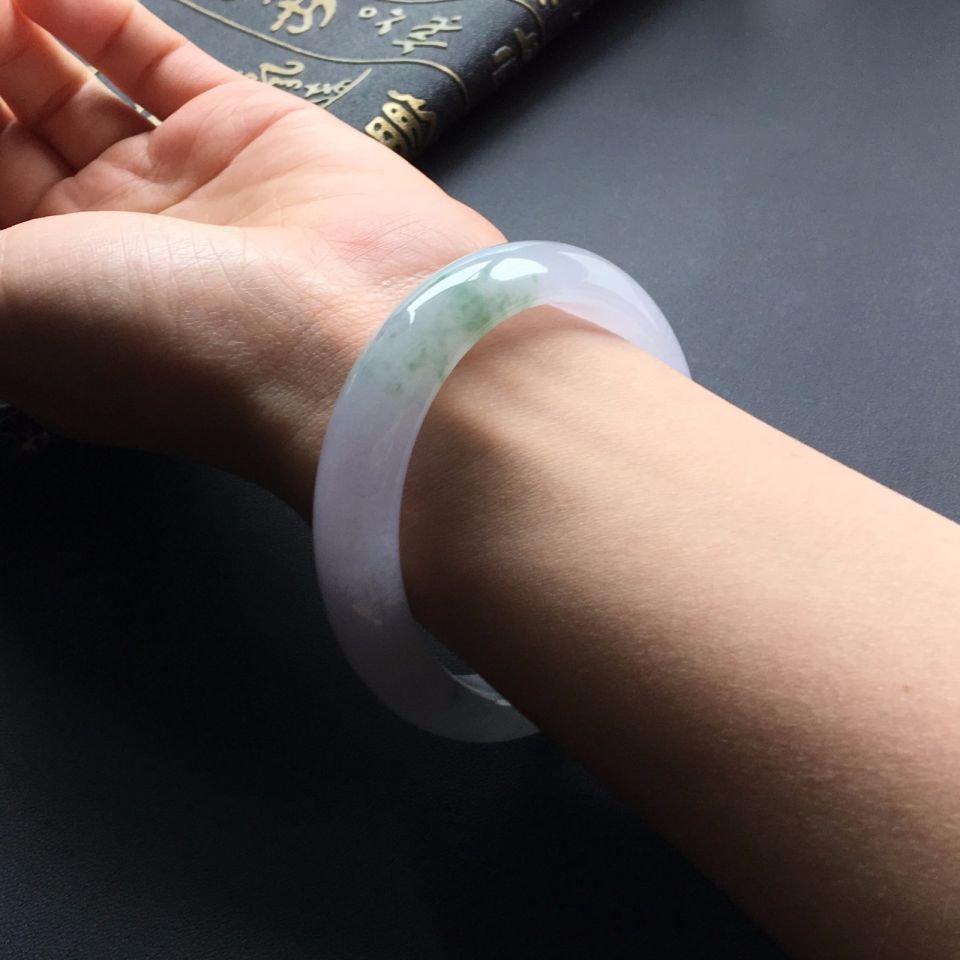 糯冰种飘花手镯(56.3mm)