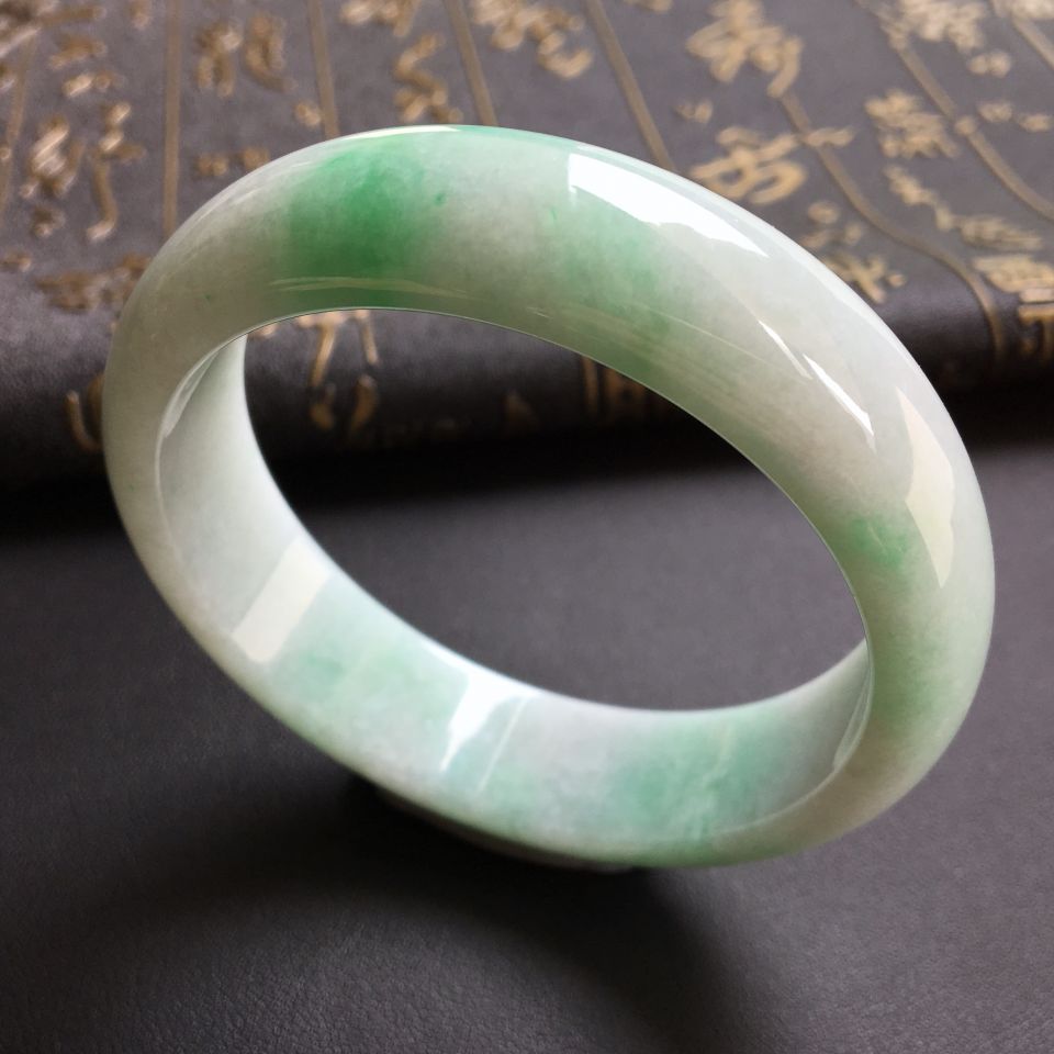 糯冰种飘翠手镯(58.9mm)