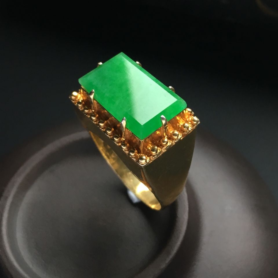 糯冰种翠色戒面