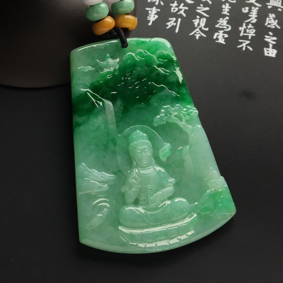 糯冰种飘翠观音挂件