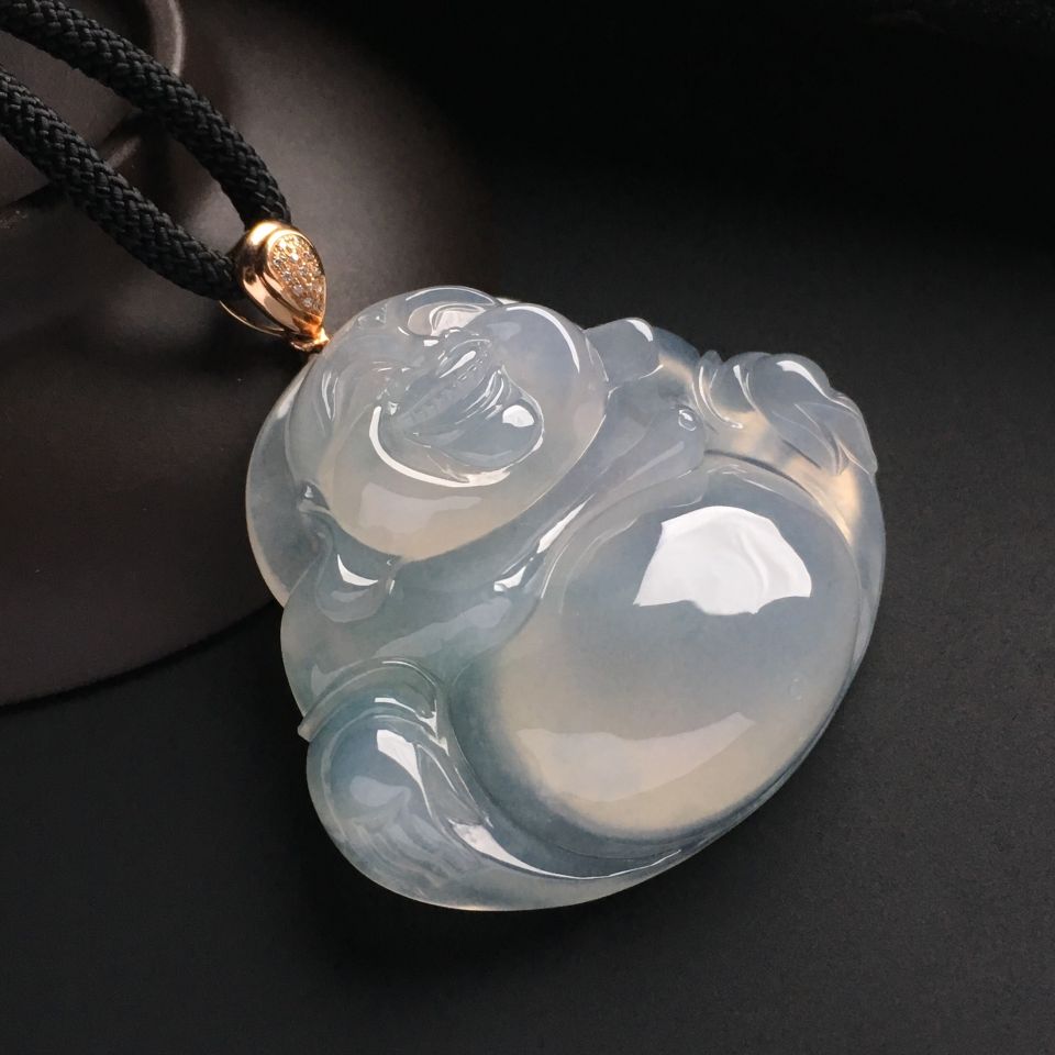 冰种淡晴水玉佛挂件