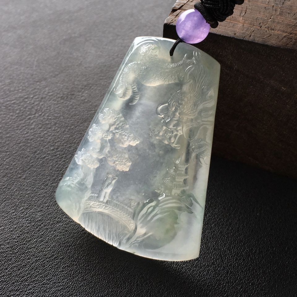 冰种淡晴水略飘花龙行天下挂件