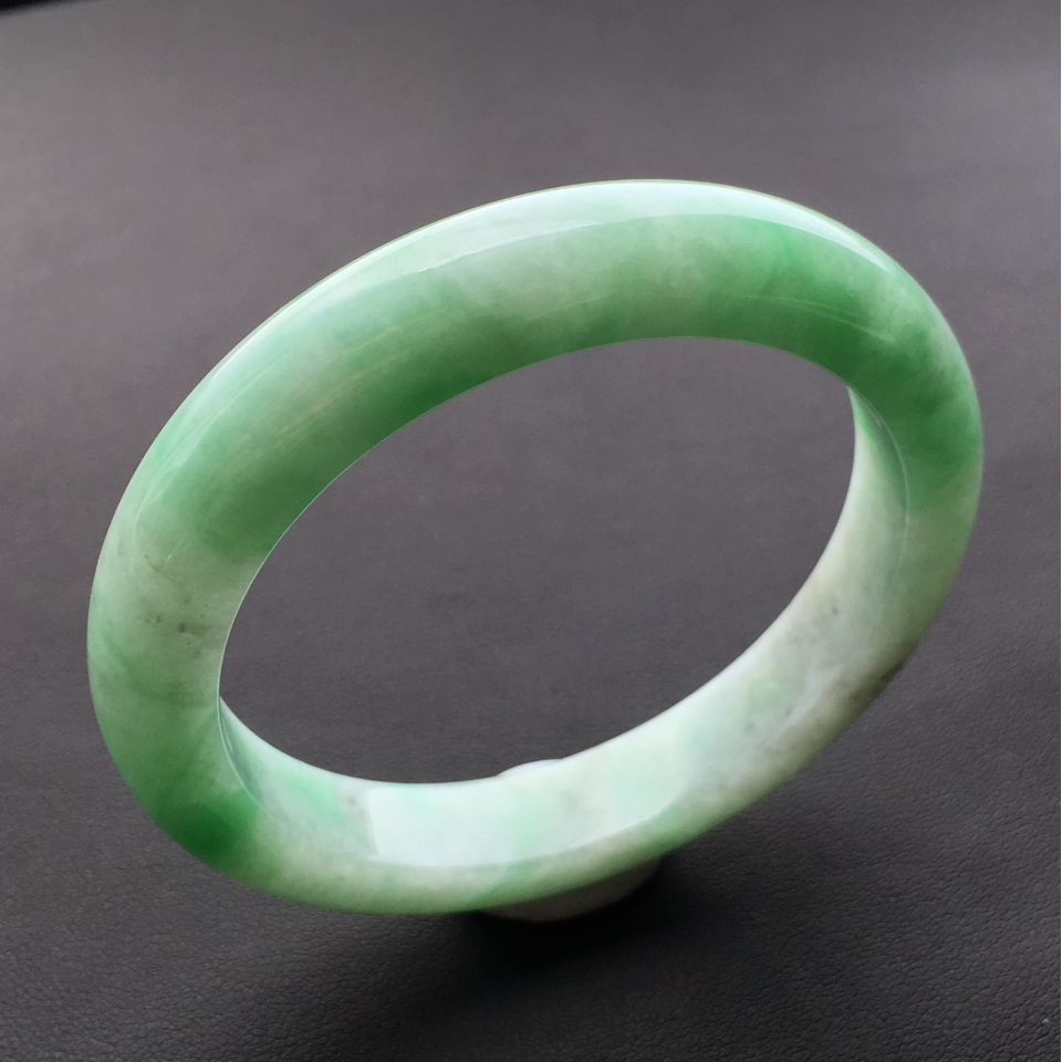 糯冰种豆色手镯（56.8mm）