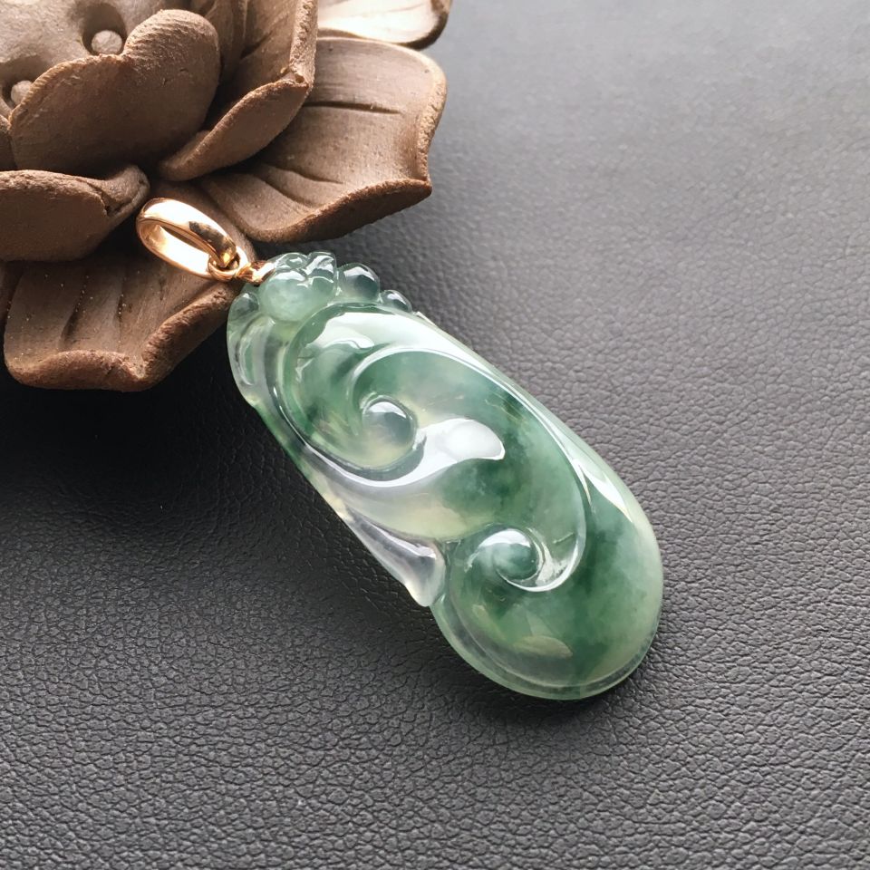 冰种飘花如意挂件（金扣）