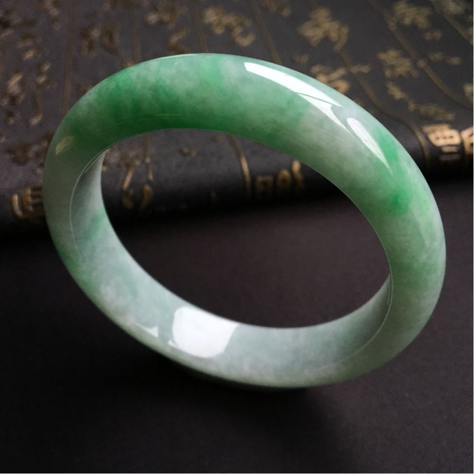 糯冰种飘翠手镯(57.8mm)
