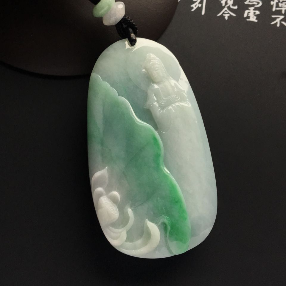 糯冰种飘花观音挂件