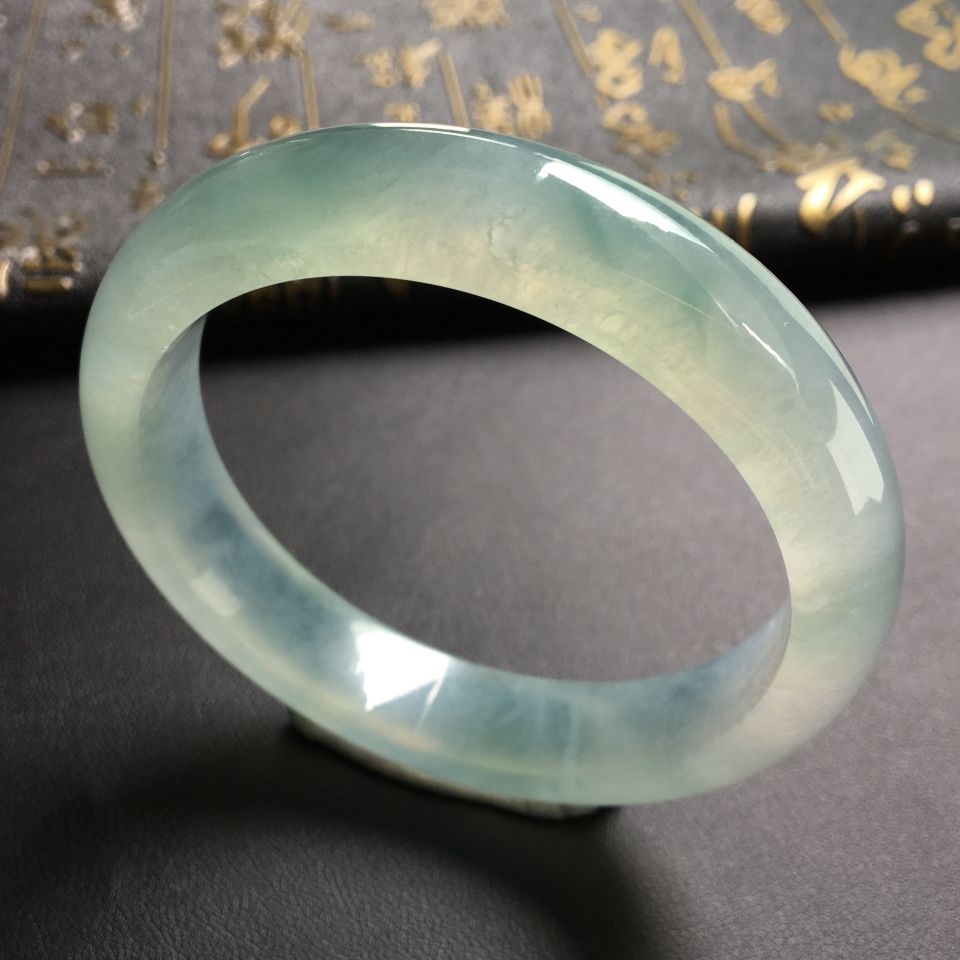 冰种晴水略飘花手镯(57.5mm)