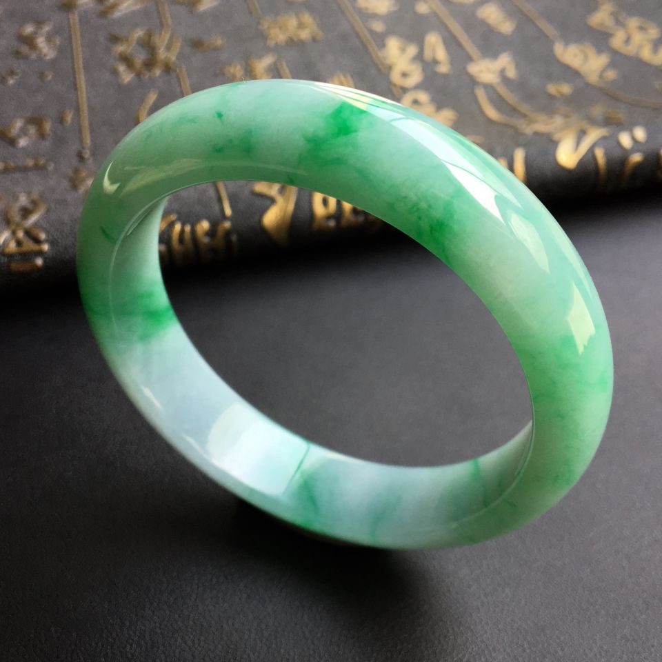 糯冰种飘翠手镯(56.2mm)
