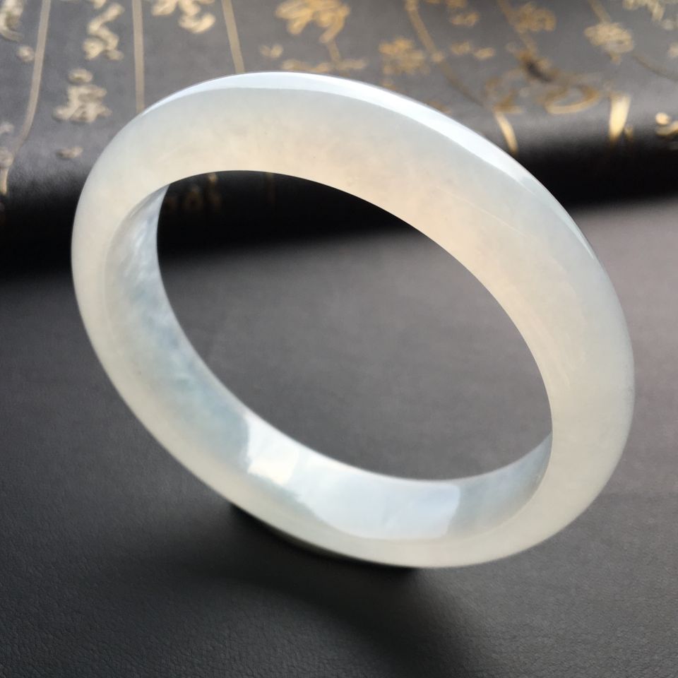 糯冰种淡晴水手镯(57.5mm)