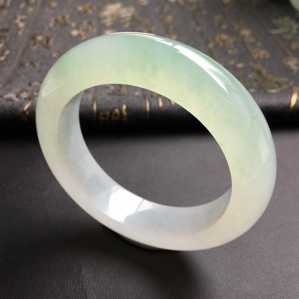 糯冰种晴水手镯(56.6mm)