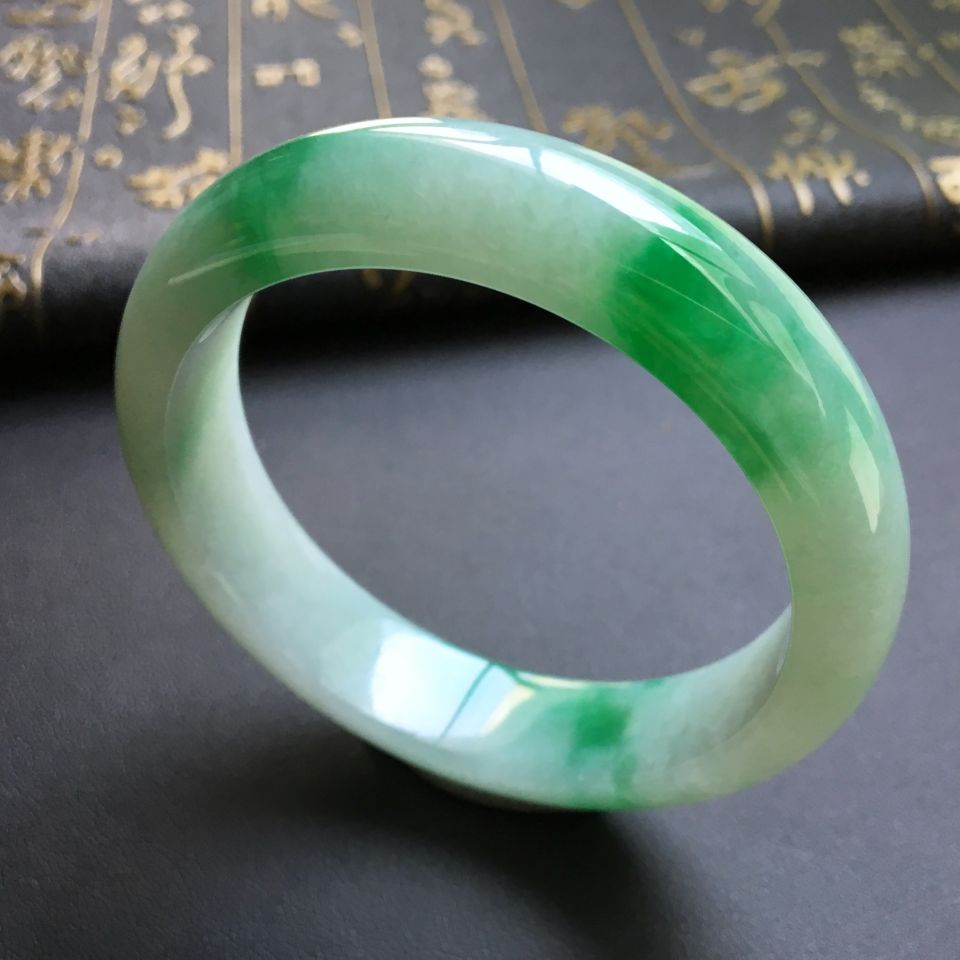 糯冰种飘翠手镯(56.5mm)