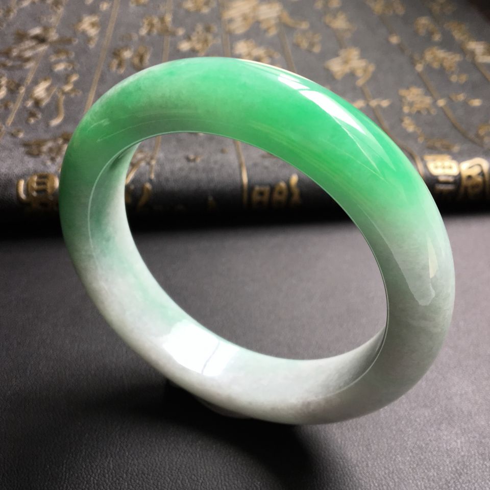 糯冰种飘翠手镯(56.7mm)