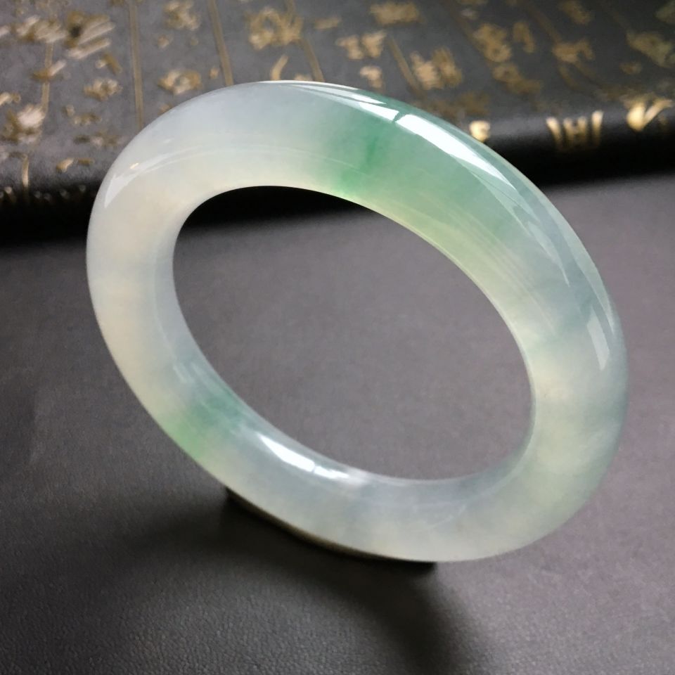 冰种飘绿花圆条手镯(56mm)