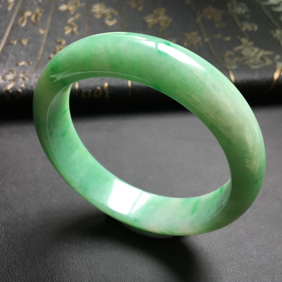 糯冰种飘翠手镯(58.5mm)