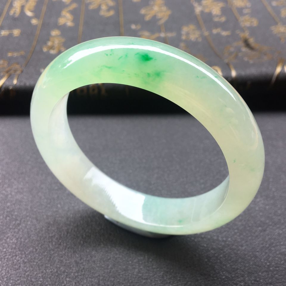 糯冰种飘翠手镯(55.5mm)