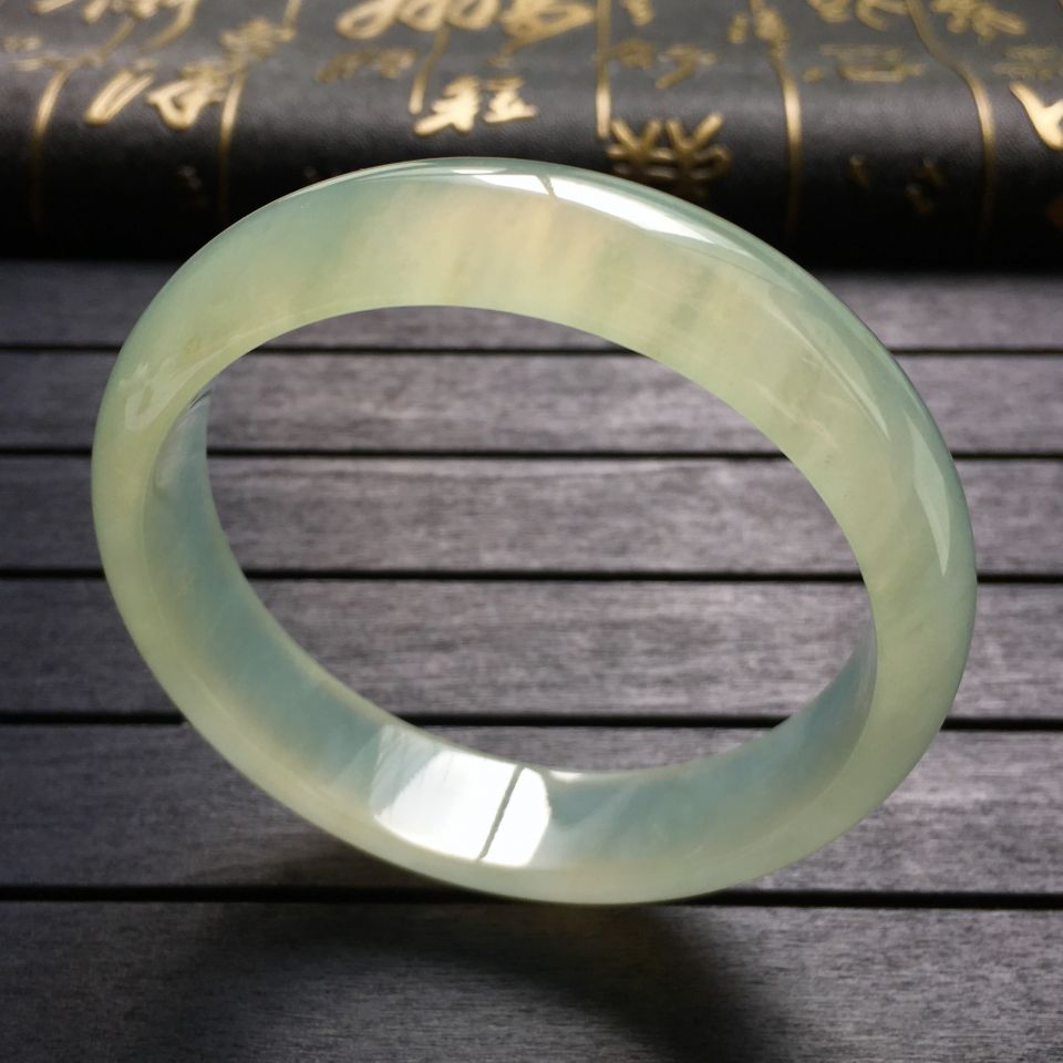 冰种晴水手镯(56.7mm)