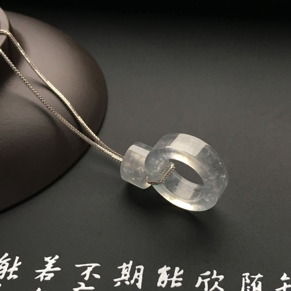 玻璃种淡晴水平安环挂件（金链）