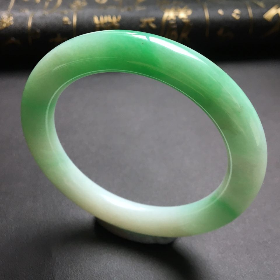 糯冰种飘翠圆条手镯(57.5mm)