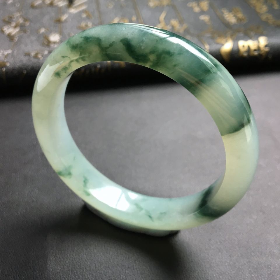 糯冰种飘花手镯(55.2mm)