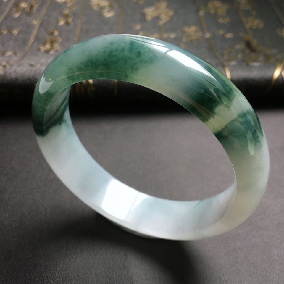 糯冰种飘花手镯(56.2mm)