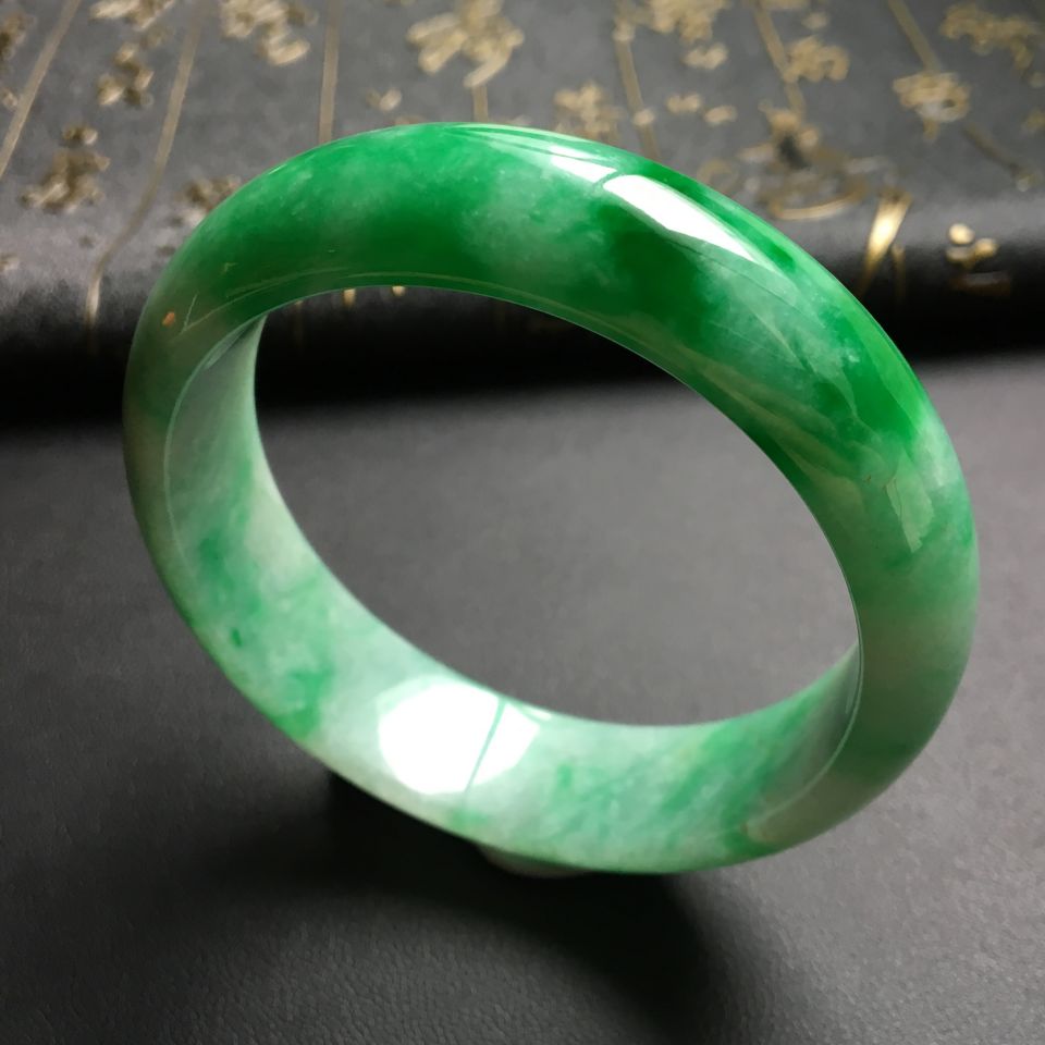 糯冰种飘翠手镯(55.8mm)