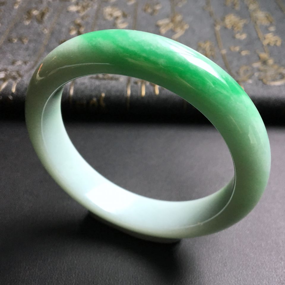 糯冰种飘翠手镯(56.2mm)