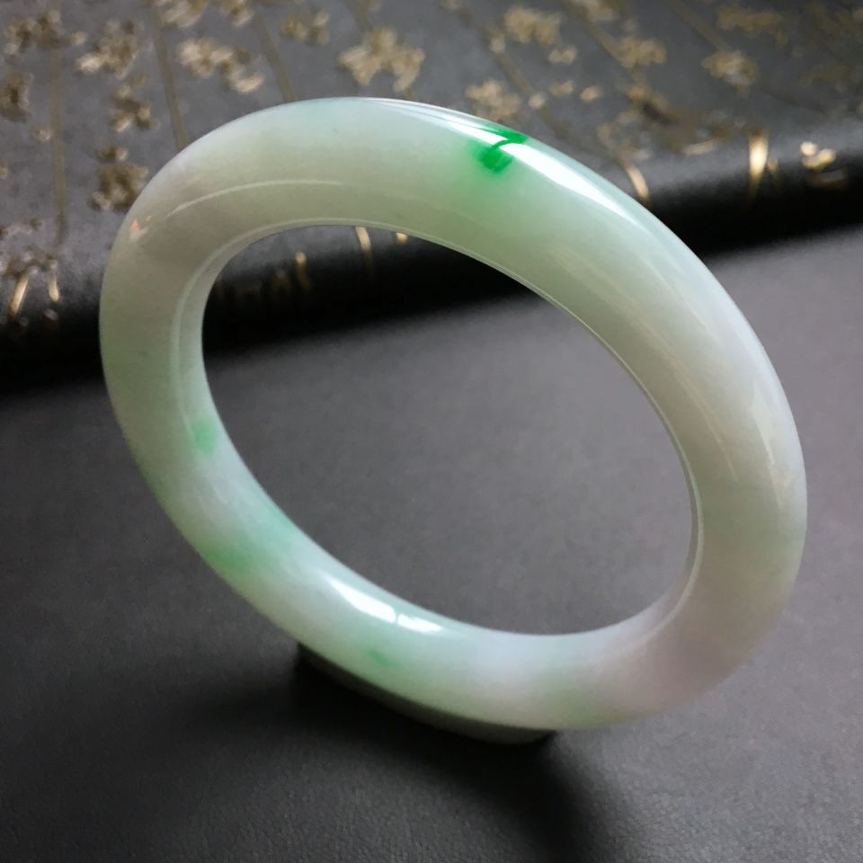 糯冰种略飘翠圆条手镯(56.5mm)