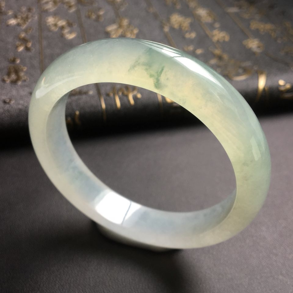 冰种飘花手镯(56mm)