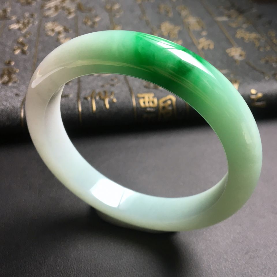 糯冰种飘翠手镯(58.6mm)